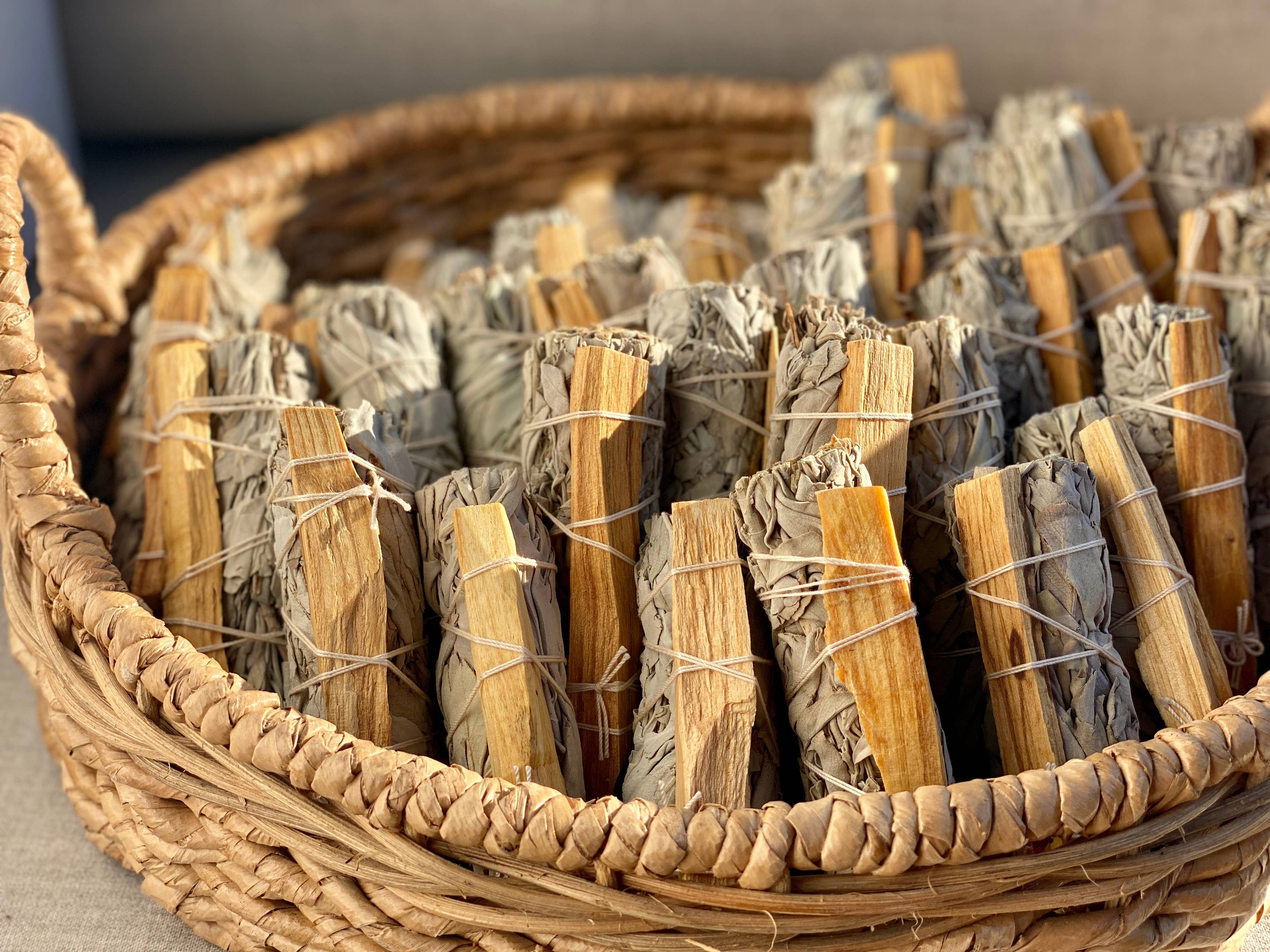 White Sage & Palo Santo Smudge Sticks – Cleansing Bundle