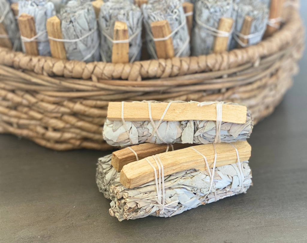 White Sage & Palo Santo Smudge Sticks – Cleansing Bundle
