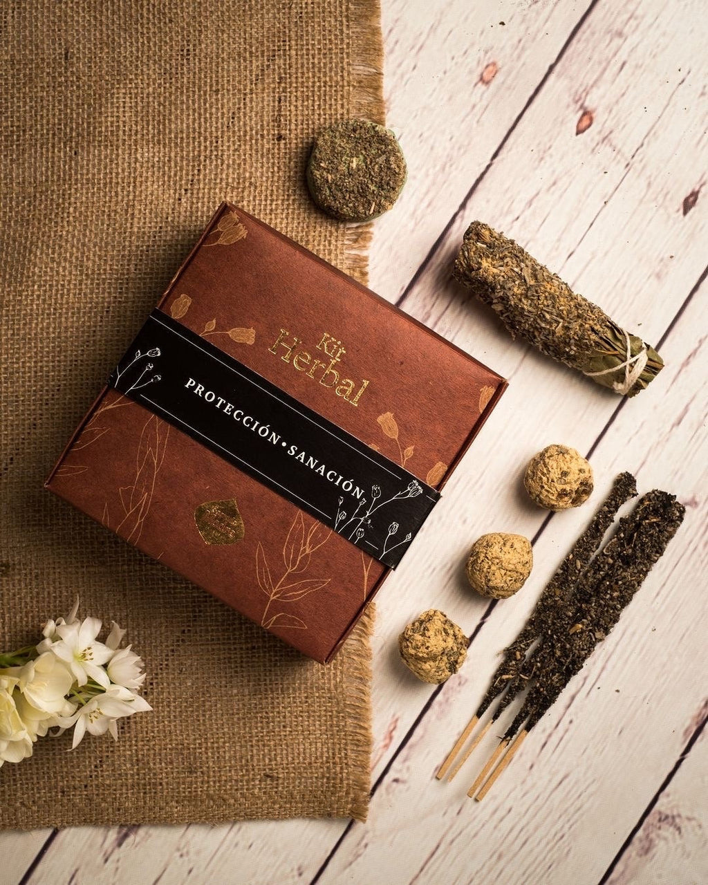 Sage Herbal Gift Box – Protection & Cleansing Set